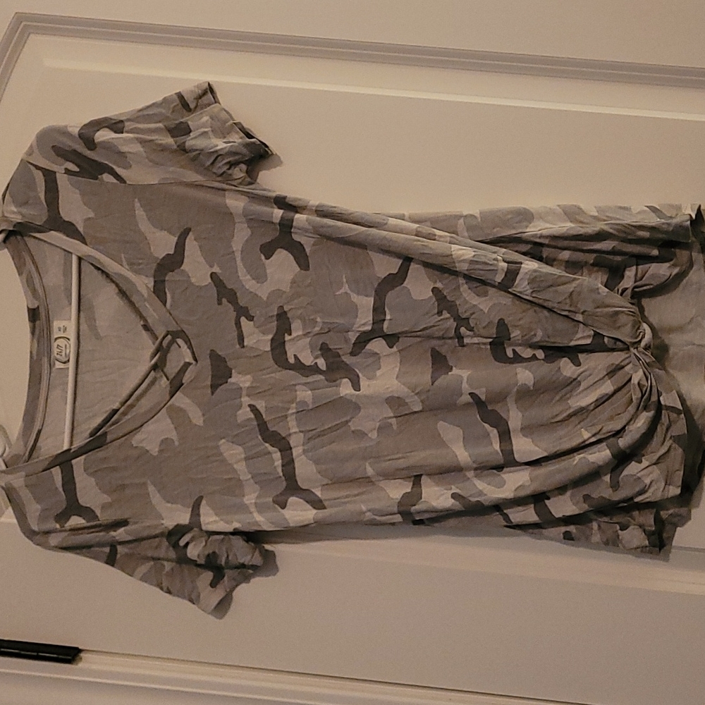 Tee - Picture 2 of 2